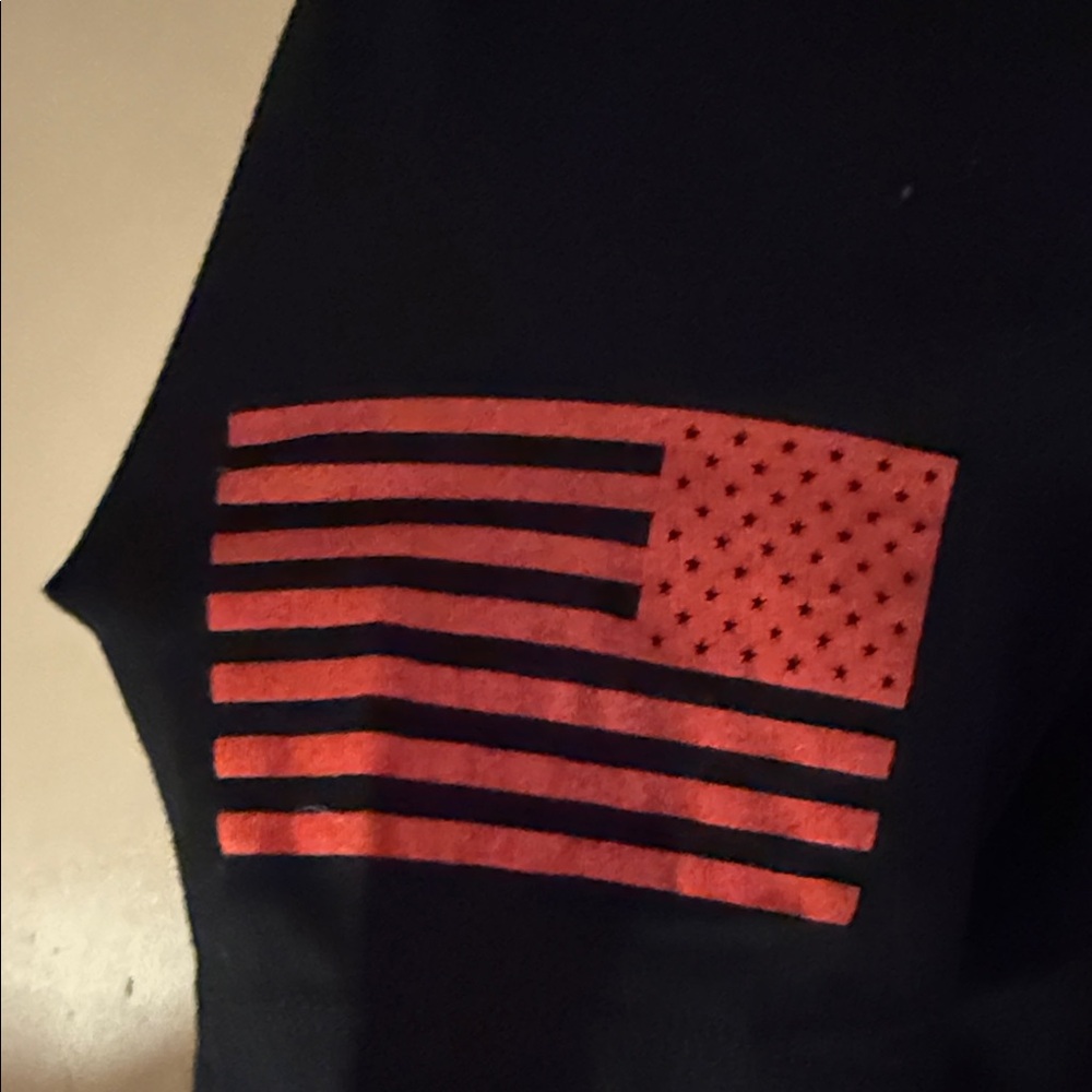 Grunt Style Womens Tee in Black with Red Graphic - Picture 3 of 4